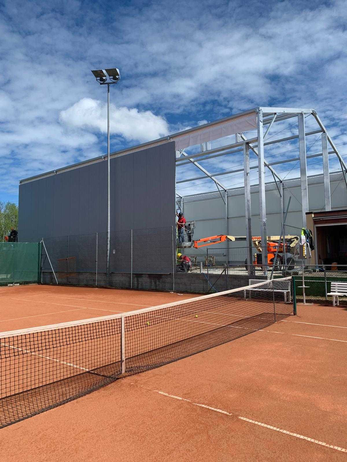 Chantier de construction d'un terrain de sport Sportunity